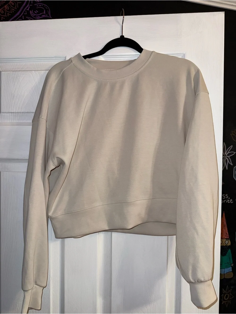 Lululemon Women’s Softstreme Perfectly Oversized Cropped Crew Sweater Bone Size